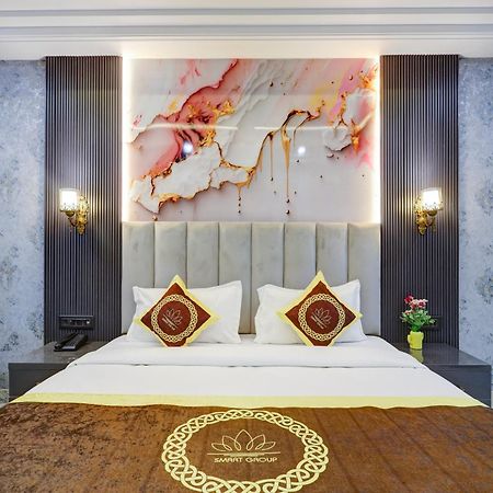 Hotel Armani Suites By Smart Group New Delhi Buitenkant foto