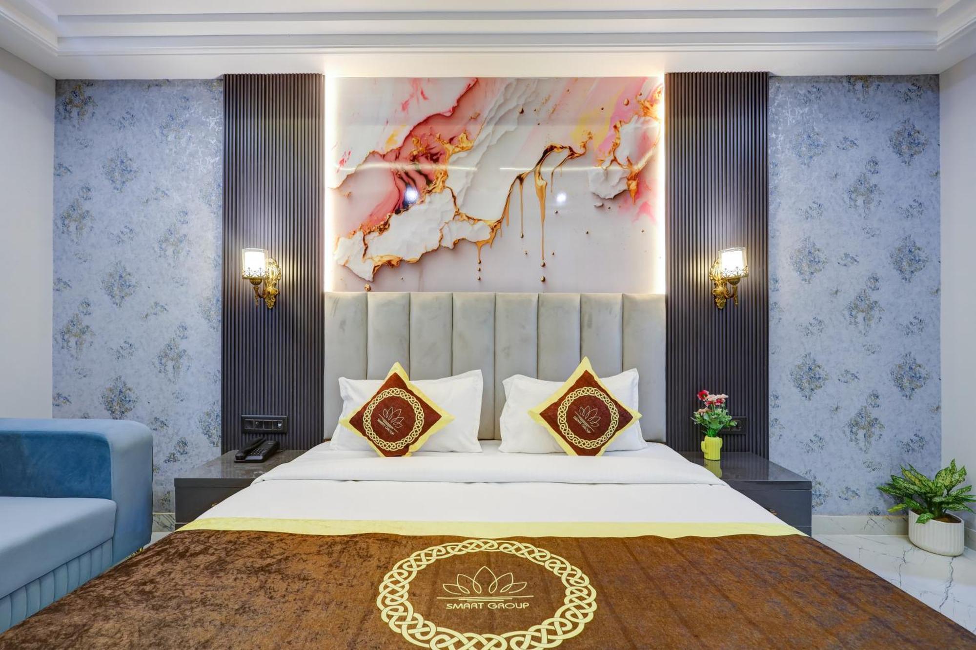 Hotel Armani Suites By Smart Group New Delhi Buitenkant foto