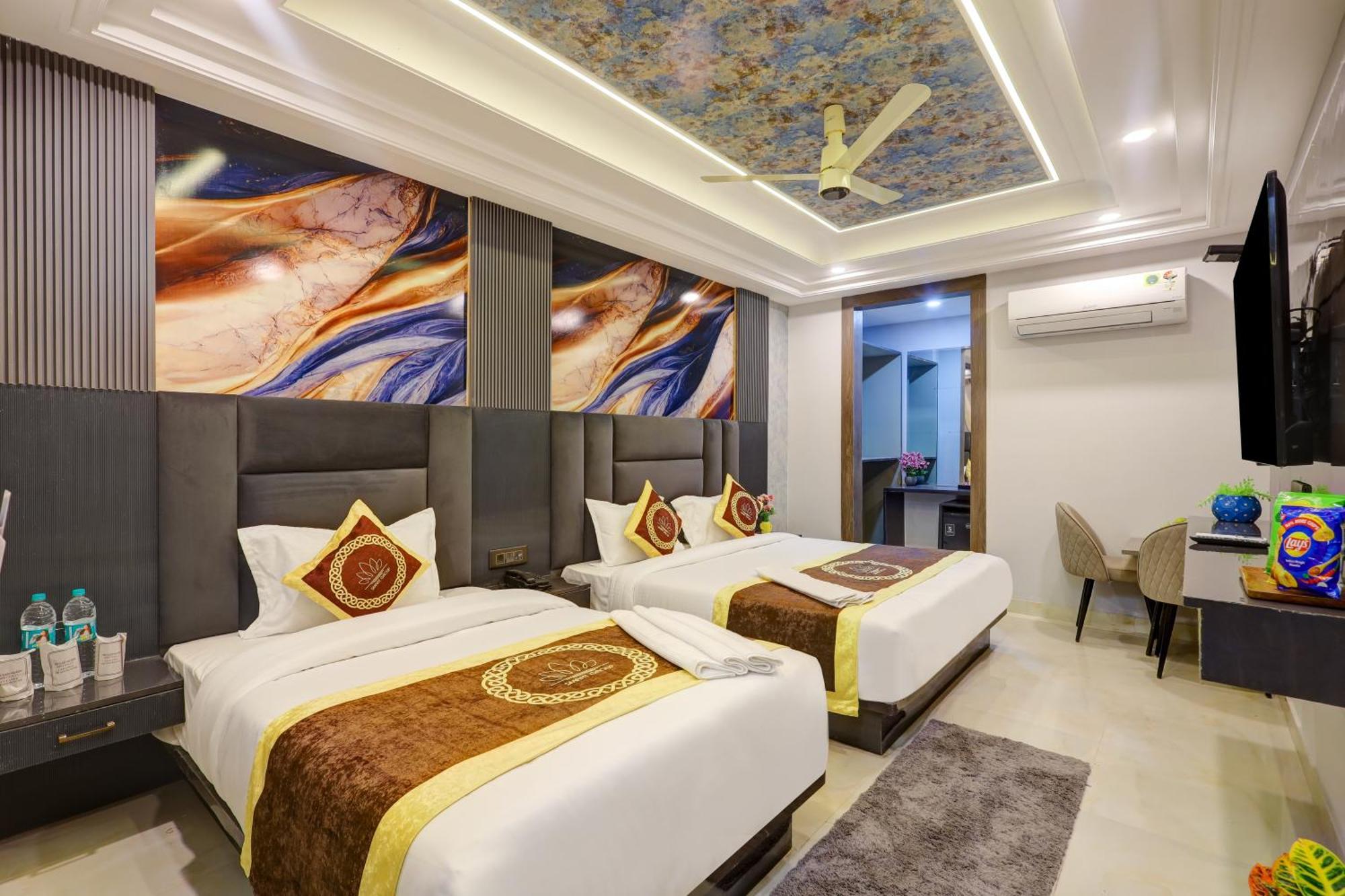 Hotel Armani Suites By Smart Group New Delhi Buitenkant foto