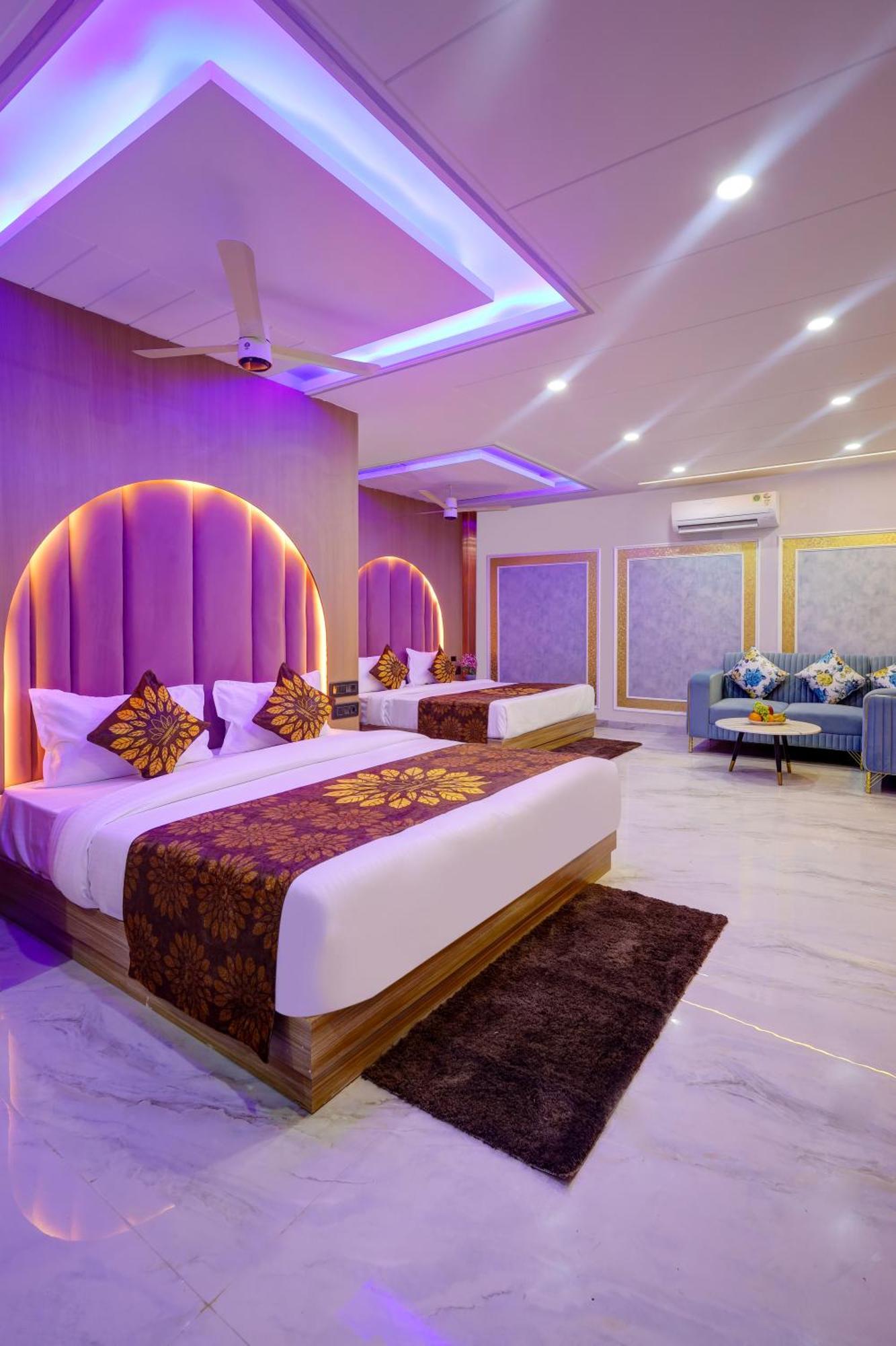 Hotel Armani Suites By Smart Group New Delhi Buitenkant foto
