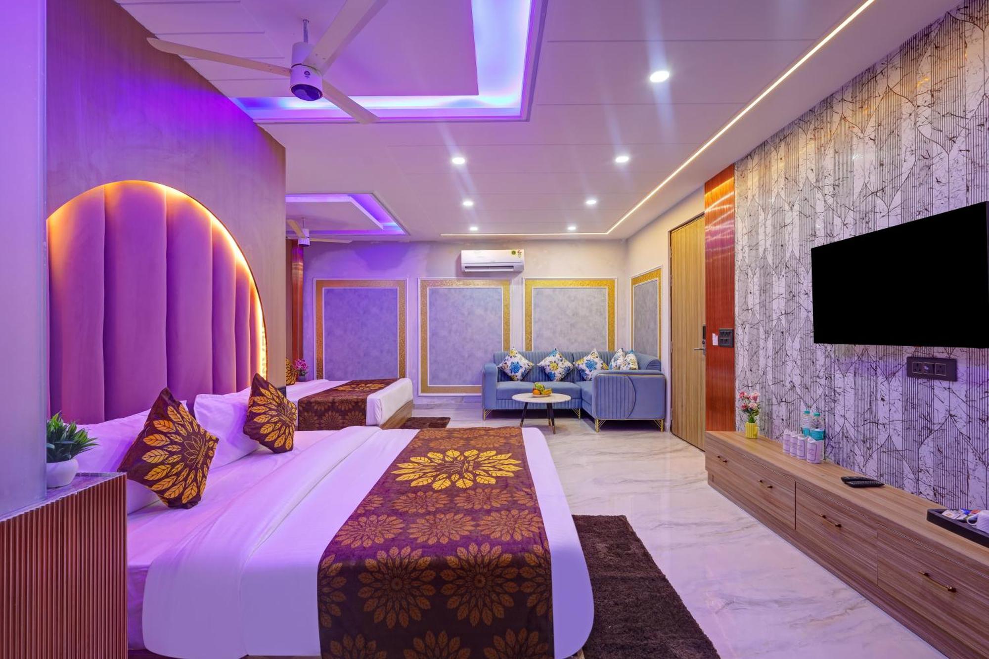 Hotel Armani Suites By Smart Group New Delhi Buitenkant foto